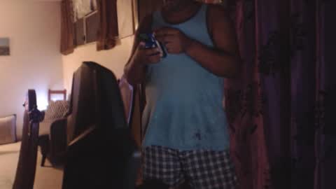 Snapshot of toni2814 chatting on November 2025 02:11:01 AM Antonio online show from November 2025 02:11:01 AM