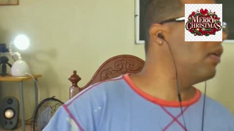 Snapshot of toni2814 chatting on December 2025 12:56:01 PM Antonio online show from December 2025 12:56:01 PM