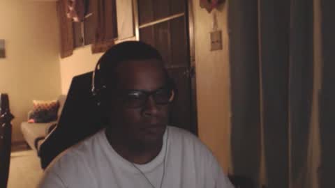 Snapshot of toni2814 chatting on February 2026 01:37:02 AM Antonio online show from February 2026 01:37:02 AM