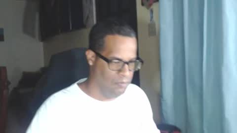 Snapshot of toni2814 chatting on February 2026 02:53:01 AM Antonio online show from February 2026 02:53:01 AM