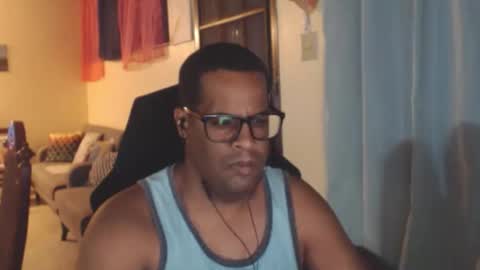 Snapshot of toni2814 chatting on February 2026 02:15:01 AM Antonio online show from February 2026 02:15:01 AM