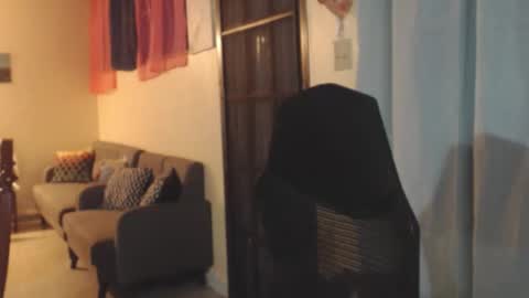 Snapshot of toni2814 chatting on February 2026 02:04:02 AM Antonio online show from February 2026 02:04:02 AM