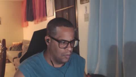 Snapshot of toni2814 chatting on February 2026 02:24:01 AM Antonio online show from February 2026 02:24:01 AM