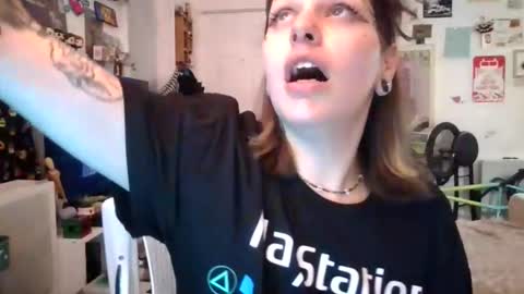 Snapshot of tonkawilde chatting on February 2026 02:44:01 AM Tonka Wilde online show from February 2026 02:44:01 AM