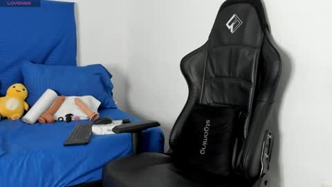 Tonny online show from April 2026 02:03:02 AM