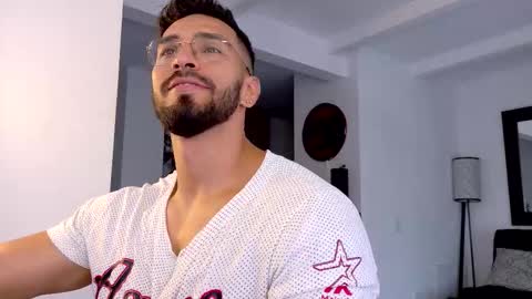 tony muscle1 online show from January 2026 07:52:02 PM