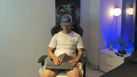 tony_petrov online show from October 2025 05:28:02 AM