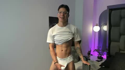 tony_petrov online show from November 2025 01:33:02 PM