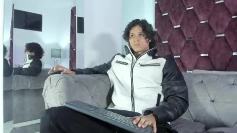 Tony Benedetti online show from April 2026 09:34:01 PM