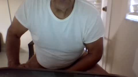 Snapshot of tonymcfly99 chatting on January 2025 10:38:01 PM tonymcfly99 online show from January 2025 10:38:01 PM