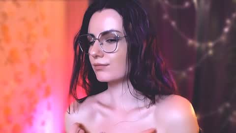 Snapshot of too_beautiful chatting on January 2025 09:46:02 PM Elizabeth online show from January 2025 09:46:02 PM