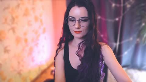 Snapshot of too_beautiful chatting on January 2025 06:59:01 PM Elizabeth online show from January 2025 06:59:01 PM