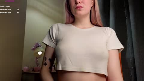 Hey hey Im Megan Pvt open. Im very glad to see you here online show from January 2025 06:12:01 AM