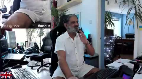 topalphaboss online show from October 2025 01:42:02 PM