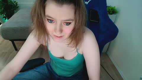 Snapshot of topcranberry chatting on May 2026 08:08:02 AM topcranberry online show from May 2026 08:08:02 AM