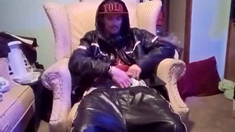 SagMeOreduceMe online show from October 2025 10:48:01 AM