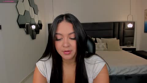 Tori Cross online show from January 2025 12:36:01 PM