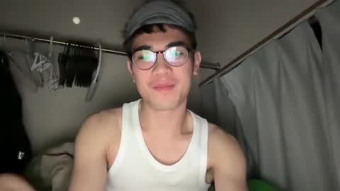 Snapshot of toshikaro0 chatting on February 2025 04:29:01 PM Karo online show from February 2025 04:29:01 PM