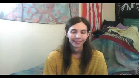 Luna online show from September 2025 03:17:01 AM