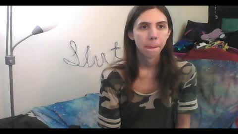 Luna online show from October 2025 12:07:01 AM