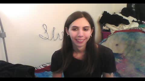 Luna online show from October 2025 06:23:01 AM