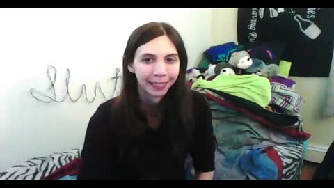 Luna online show from May 2026 04:07:01 AM