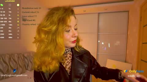 Madam Viktoria   Vacation in Portugal  2811 - 0412 online show from December 2024 02:16:01 PM