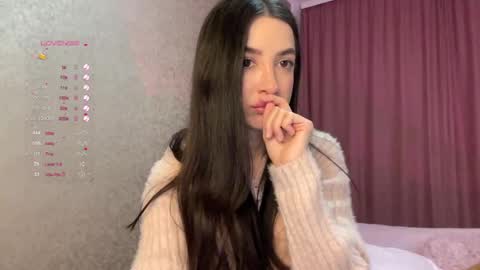 Snapshot of totallytiny_ chatting on December 2024 11:13:02 PM see you December 4th beloved friends online show from December 2024 11:13:02 PM