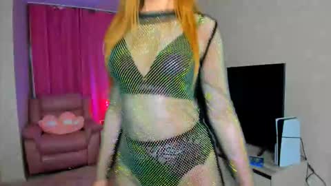 Snapshot of touch_the_heart chatting on October 2025 05:28:01 AM Touch The Heart online show from October 2025 05:28:01 AM