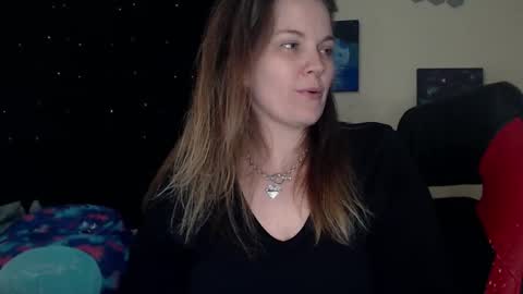 Snapshot of toxiclilly chatting on February 2025 07:33:02 AM Lilly Miss Mistress Goddess Maam Queen Boss online show from February 2025 07:33:02 AM