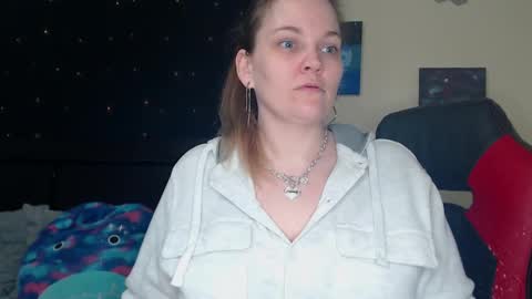 Snapshot of toxiclilly chatting on March 2025 08:23:02 AM Lilly Miss Mistress Goddess Maam Queen Boss online show from March 2025 08:23:02 AM