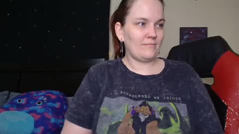 Snapshot of toxiclilly chatting on September 2025 08:14:02 AM Lilly Miss Mistress Goddess Maam Queen Boss online show from September 2025 08:14:02 AM