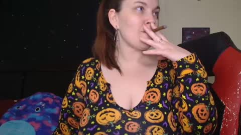 Snapshot of toxiclilly chatting on October 2025 08:26:01 AM Lilly Miss Mistress Goddess Maam Queen Boss online show from October 2025 08:26:01 AM