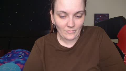 Snapshot of toxiclilly chatting on November 2025 07:18:02 AM Lilly Miss Mistress Goddess Maam Queen Boss online show from November 2025 07:18:02 AM