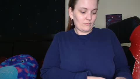 Snapshot of toxiclilly chatting on January 2026 06:39:02 AM Lilly Miss Mistress Goddess Maam Queen Boss online show from January 2026 06:39:02 AM