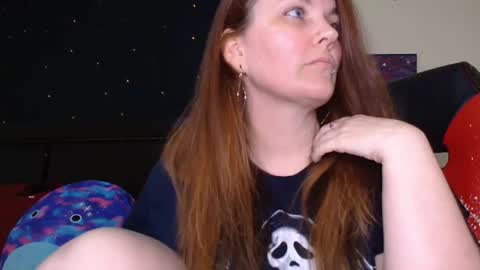 Snapshot of toxiclilly chatting on January 2026 07:33:01 AM Lilly Miss Mistress Goddess Maam Queen Boss online show from January 2026 07:33:01 AM