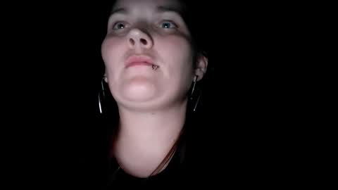 Snapshot of toxiclilly chatting on May 2026 07:06:01 AM Lilly Miss Mistress Goddess Maam Queen Boss online show from May 2026 07:06:01 AM