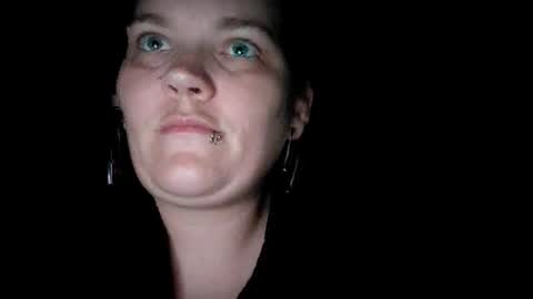 Snapshot of toxiclilly chatting on May 2026 11:06:01 AM Lilly Miss Mistress Goddess Maam Queen Boss online show from May 2026 11:06:01 AM