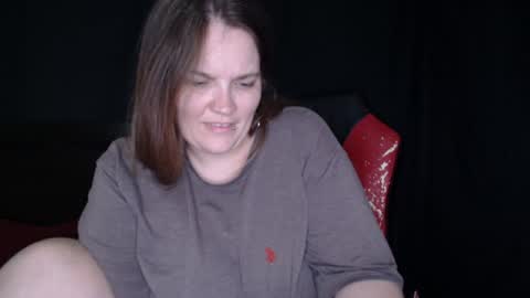 Snapshot of toxiclilly chatting on June 2026 10:34:02 PM Lilly Miss Mistress Goddess Maam Queen Boss online show from June 2026 10:34:02 PM