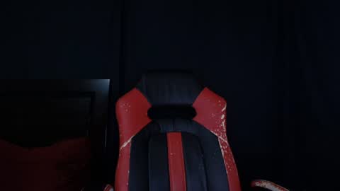 Snapshot of toxiclilly chatting on June 2026 06:51:02 PM Lilly Miss Mistress Goddess Maam Queen Boss online show from June 2026 06:51:02 PM