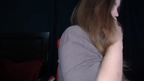 Snapshot of toxiclilly chatting on June 2026 06:41:01 PM Lilly Miss Mistress Goddess Maam Queen Boss online show from June 2026 06:41:01 PM