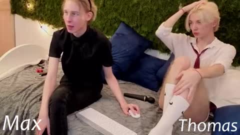 Max online show from November 2025 03:23:01 PM