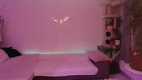 Patrizia online show from September 2025 02:24:02 AM