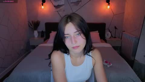 tracey_gill online show from June 2026 09:14:01 AM