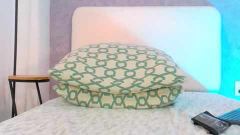 tracielowe_w online show from October 2025 04:22:01 AM