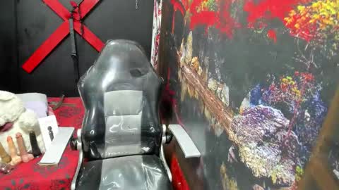 tracy_ks online show from October 2025 03:29:02 AM