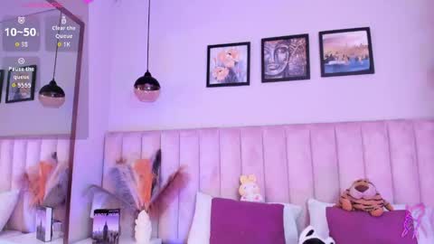 Tracy  online show from May 2026 08:36:01 PM