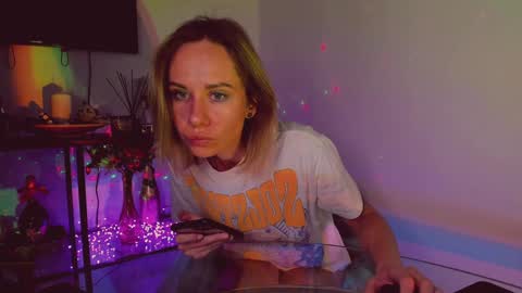 Snapshot of trafka_murafka chatting on January 2025 11:09:01 PM Hey my name is Kiri Kiri online show from January 2025 11:09:01 PM