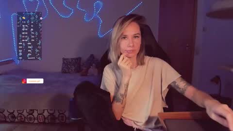 Snapshot of trafka_murafka chatting on November 2025 10:59:01 AM Hey my name is Kiri Kiri online show from November 2025 10:59:01 AM