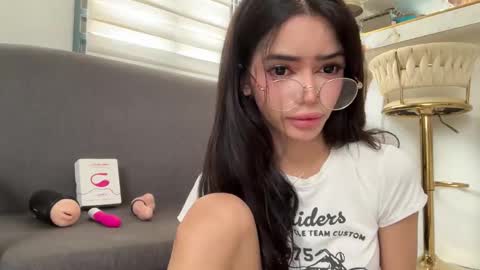 JIAN online show from May 2026 03:34:01 AM